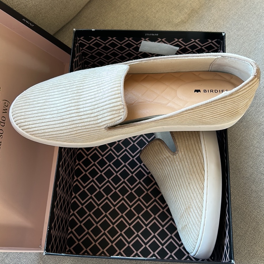 Birdies. The Swift. Oatmeal Corduroy. Size 8. Brand new. Never worn.